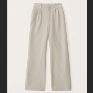 NWT Abercrombie Wide Leg Trousers Cream